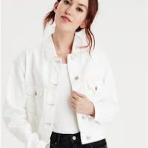 NWT size Large American Eagle cropped white denim jacket